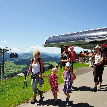 Deluxe Bergsicht - Kirchberg Center Apartamento *