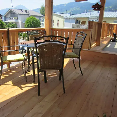 Apartment Deluxe Bergsicht - Kirchberg Center